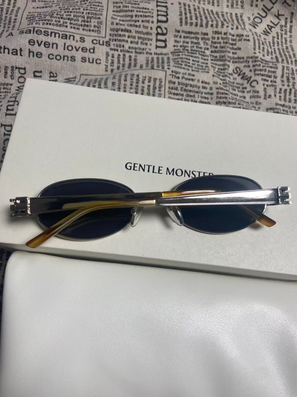 Gentle Monster Oval Slim Silver Frame Black Lens Sunglasses Y2K Unisex w/ Case - Picture 4 of 6